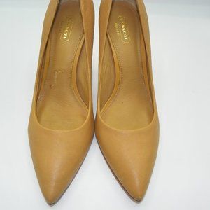 COACH TAN PUMPS SZ 8 PERFECT!